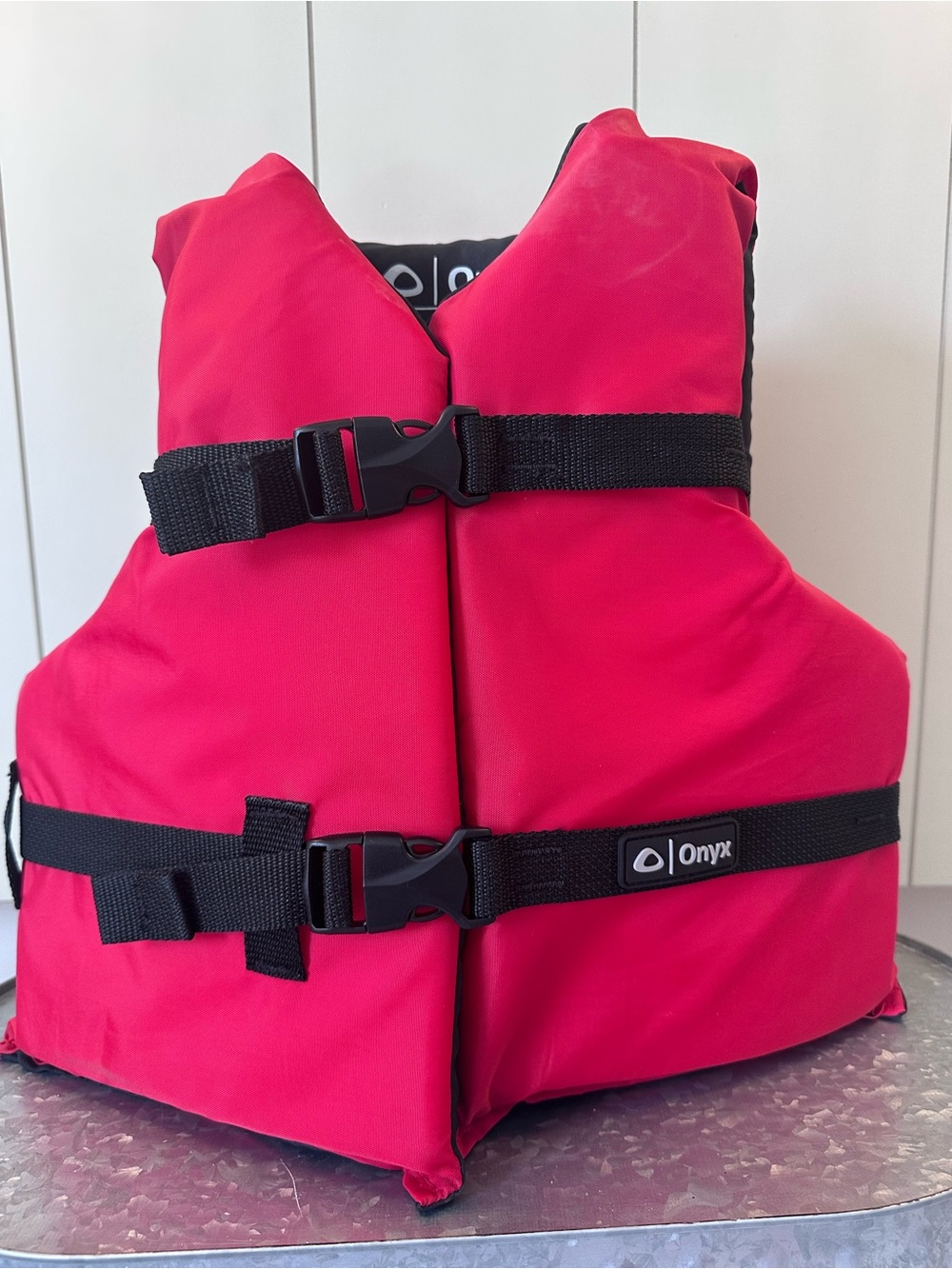 Onyx Kids Life Vest - Bright Red with Black Straps